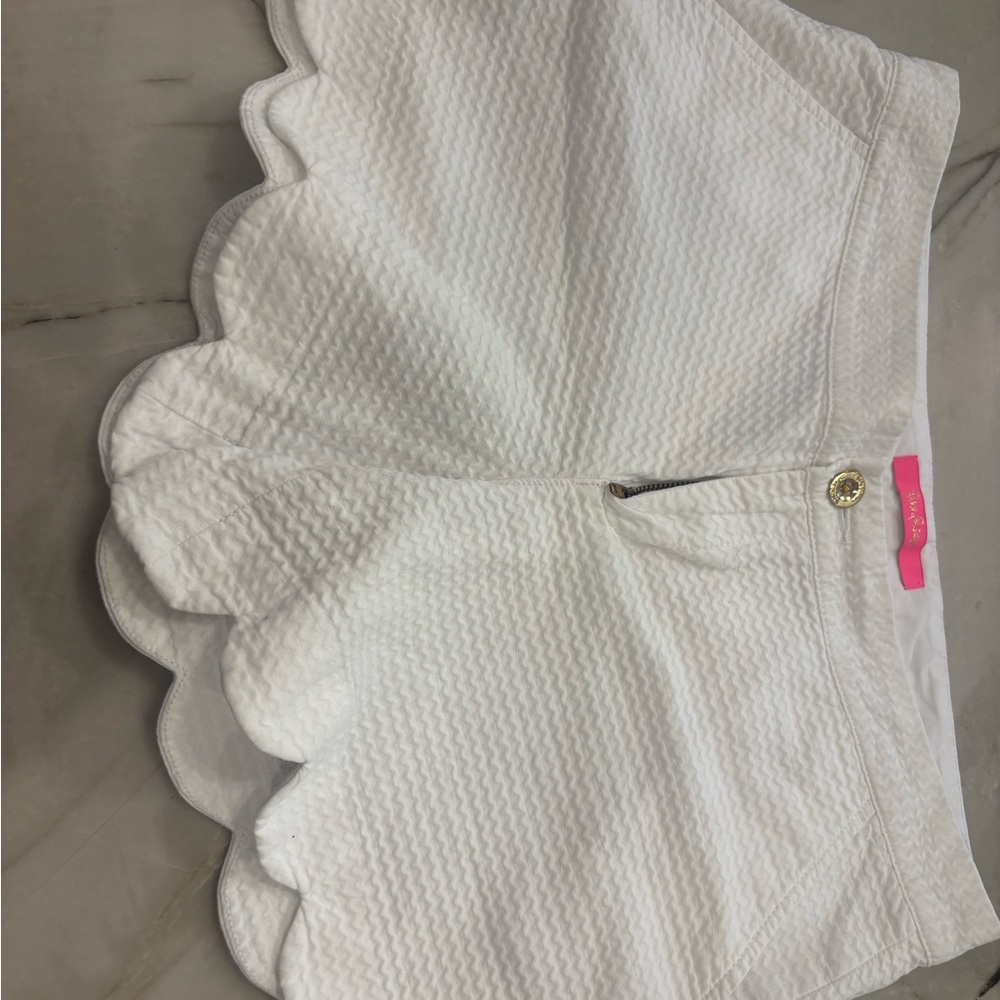 Lilly Pulitzer White Scalloped High Waist Shorts